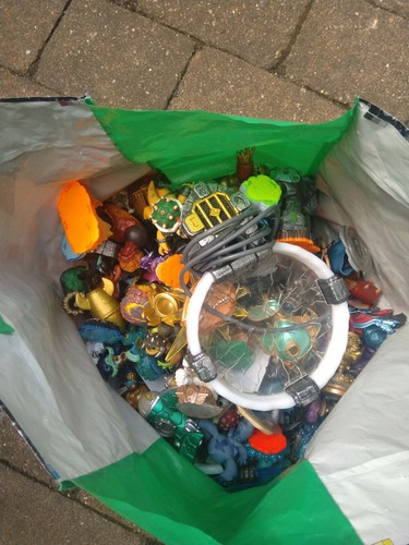 Skylander figures good used - in,