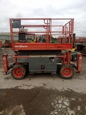 2014 Skyjack 6832 Scissor Lift