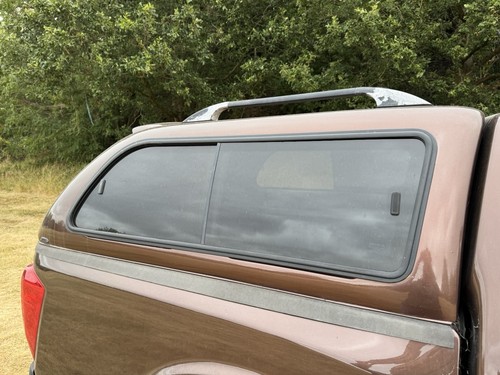 Nissan navara np300 - nissan,