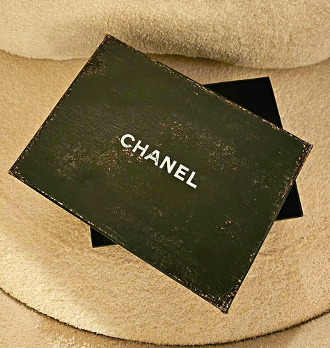 Authentic chanel vintage black - authentic,