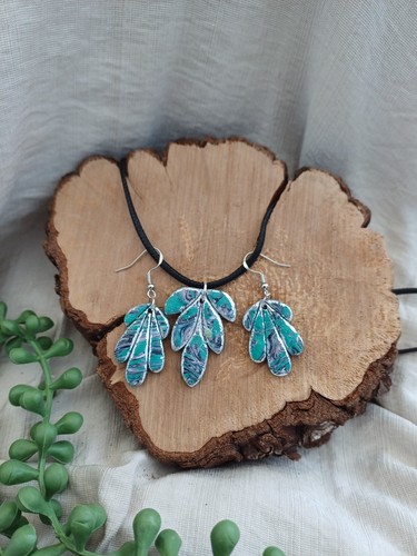Green and silver polymer clay - green,