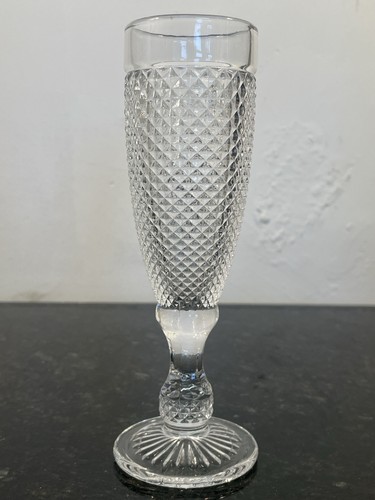 Diamond cut champagne - cut,