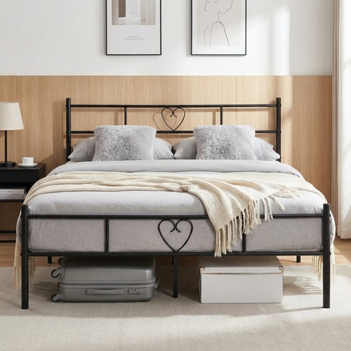 Heart design metal bed - heart,