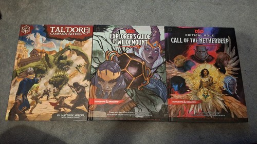 Dungeons and dragons books - dungeons,