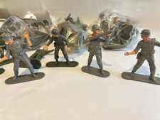 Dinky Toy Soldier’s