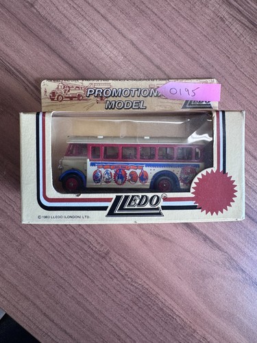 Lledo days gone bus model - days,