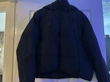 Zara Large Women’s Black Hooded Puffer Jacket
