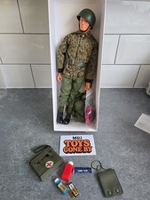 Vintage Pedigree Tommy Gunn Paratrooper Figure.and Accessories. Medic Bag, Map.