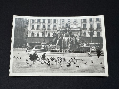 Unposted lyon french - unposted,