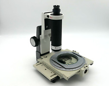 Leica Monozoom 7 stand with Leica 312977 video/ phototube lens