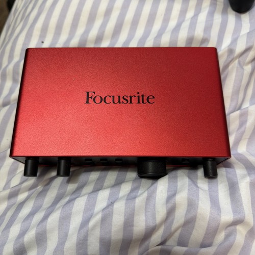 Focusrite scarlett 2i2 - focusrite, usb