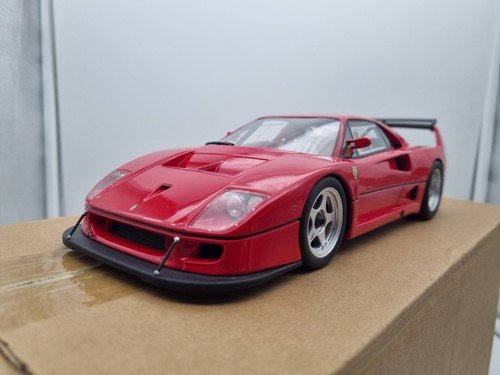 Ferrari f40 lm - 1/18, rosso