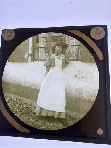 Victorian photo woman apron - woman,