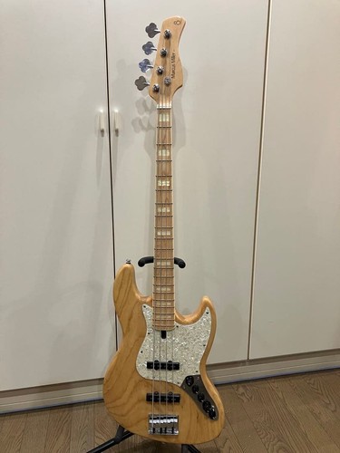 Sire marcus miller - marcus,