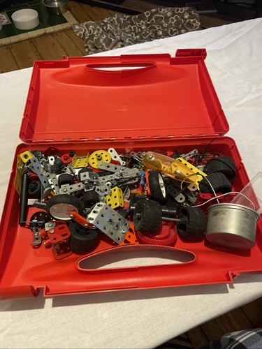 Meccano vintage set red - in,