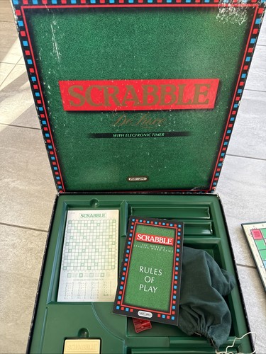 Vintage scrabble deluxe with - "scrabble,