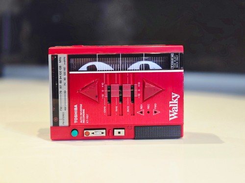 Super rare red toshiba - super,