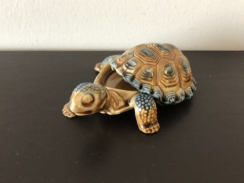 Wade porcelain tortoise - porcelain, lidded