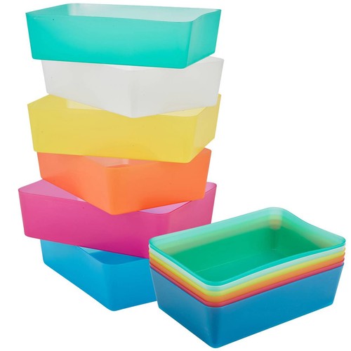 Coloured storage baskets - 6,