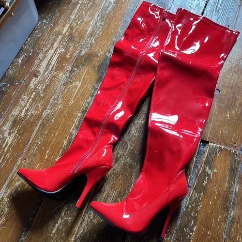 Ladies red over the - the, knee