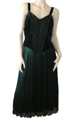 Gorgeous vintage black - gorgeous, velvet