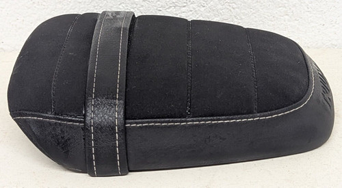 Pillion seat triumph street - seat,