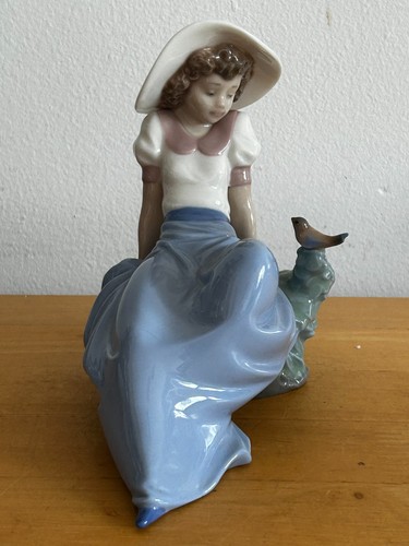 Nao lladro figurine girl - lladro,