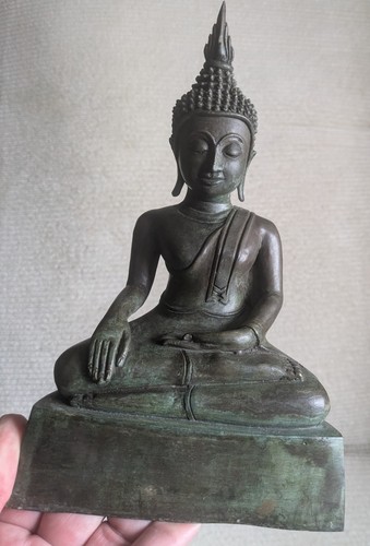 Antique bronze thai - thai, buddha.