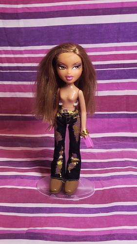 Bratz walking collector - walking, doll