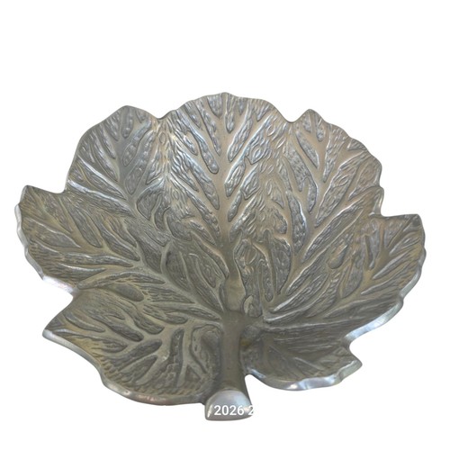 Cast aluminum leaf bowl - leaf, 11"