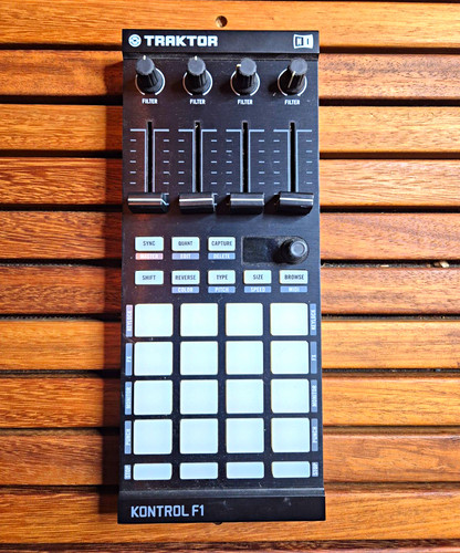 Traktor kontrol f1 - ni,