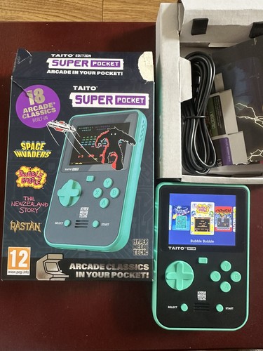 Hyper mega tech - super, pocket