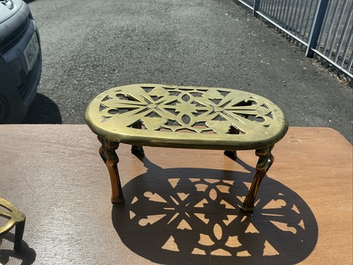 Vintage brass trivet - trivet, nice