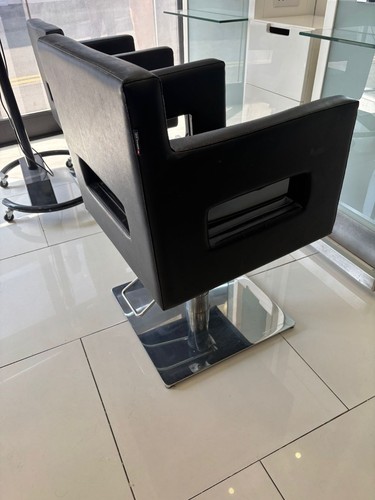 Black hairdressers salon chair - black,