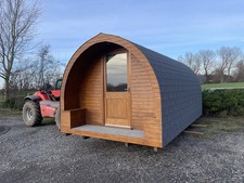 Glamping camping pod