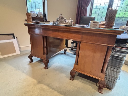 Traditional 20th century desk - traditional,
