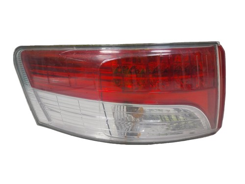 2011 toyota avensis rear - toyota, rear/tail