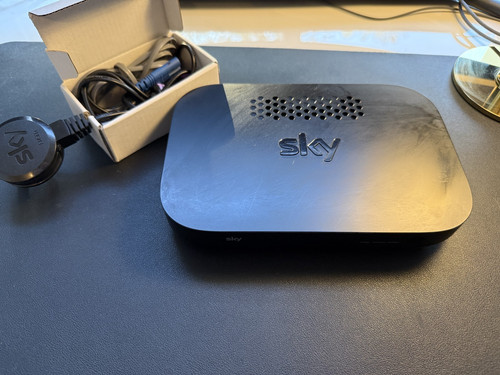 Sky hub router er110 - q,