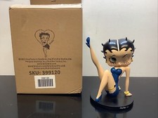 Betty Boop Blue Glitter Leg Up Base 399120 Figurine 2022  Retired KFS Large NEW
