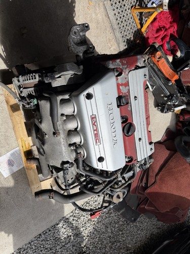 Honda civic type k20z4 - type, r