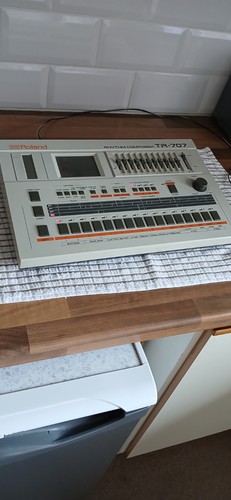 Roland 707 rhythm composer - tr-707,