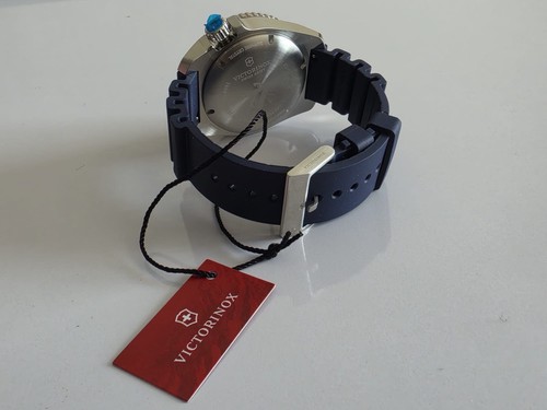 Victorinox men automatic - victorinox, men's