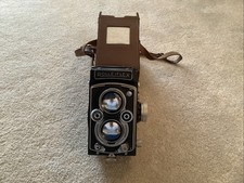 Rolleicord  Twin Lens Reflex (TLR) Va Camera Schneider 75mm f3.5 Lens