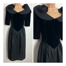 Vintage 80s Black Velvet & Taffeta Corsage Detail Xmas Party Evening Dress 8