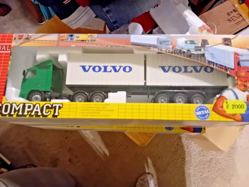 Joal compact volvo - 1/50, fh16