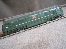 TRIX TRAINS - WARSHIP CLASS 42