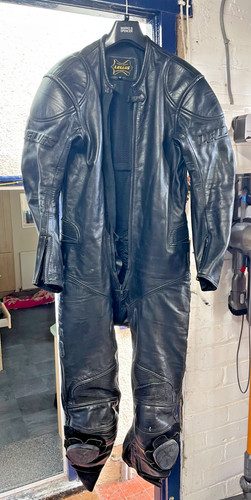 Lewis leather one - lewis, piece