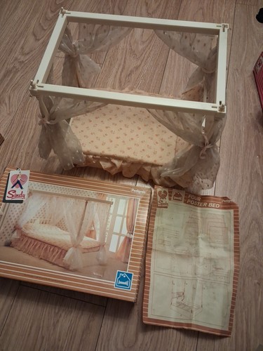 Vintage sindy four poster bed - vintage,