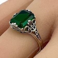 Vintage Art Deco Emerald & Lab