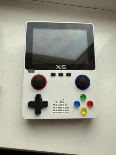 Handheld retro console - handheld,